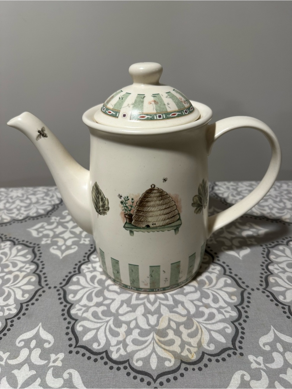 Pfaltzgraff Naturewood Coffee Server Pot with Lid